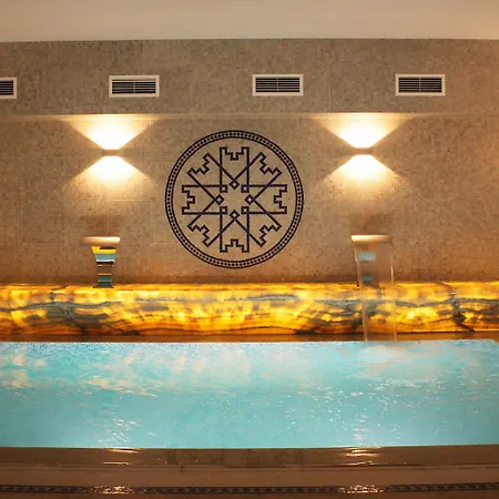 Castelo Hotel 4*
