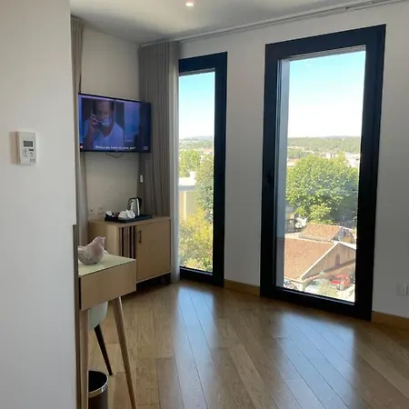 Castelo מלון שאבס