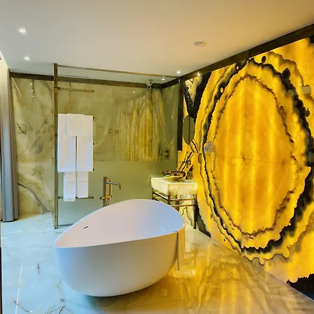 Hotell Castelo 4*