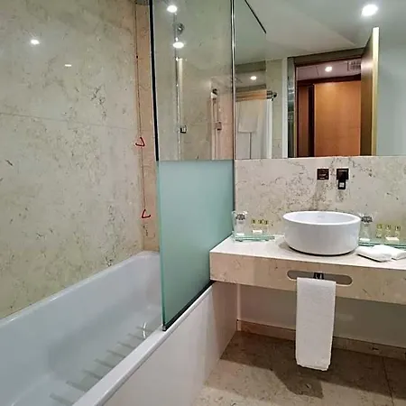 Castelo 4* تشافيس